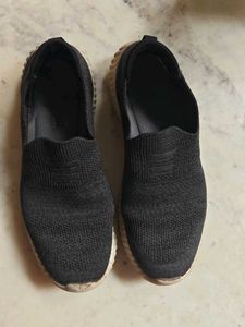 Skechers slip on shoes
