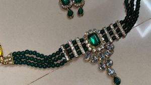 Emerald Green Necklace &amp; Earring Set
