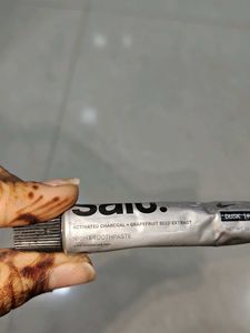 Detox Facewash and mini complimentary gift