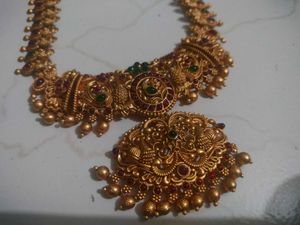 Elegant Gold Jewelry Set