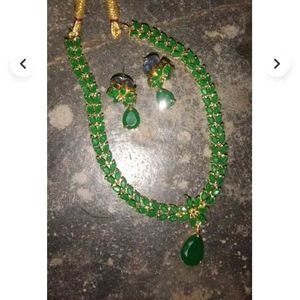Green Stone Jewelry Set