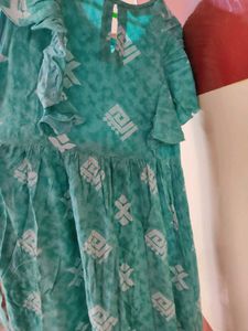 Sleeveless Maternity Gown
