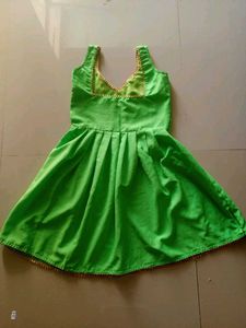 Green Sleeveless Skater Dress