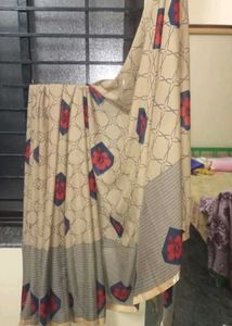 Super Sare With Hibiscus🌺Flower And Golden Blouse
