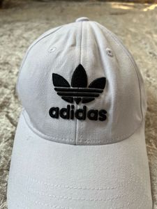 Adidas Big Embroidery logo cap