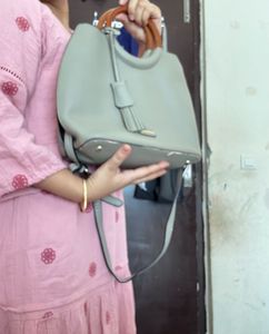 Elegant Grey Handbag