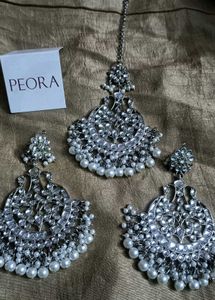 Peora Kundan Jewelry Set