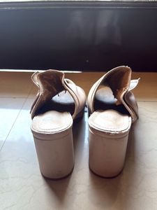 Bow Mules - Size 6