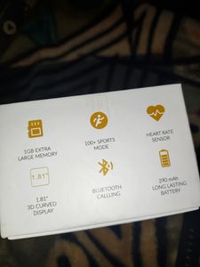 📌Premium Smartwatch Having Top Features Read Des.