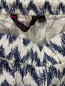 Rangmanch Chevron Print Flared Plazzo ( L/XL)