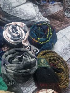 Assorted Scarves &amp; Stoles 16 pcs lot