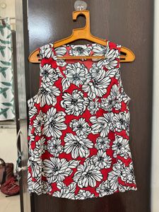 ONLY Pretty Sleeveless Top