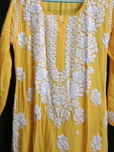 Free New Hotpot With 3D Chikankari Work Kurta