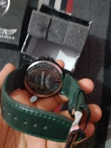 Green Analogue Watch For Men Super Classy Looks