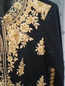 Elegant Embroidered Kurta