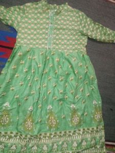 Elegant Green Floral Print Kurta
