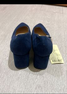 Combo Of Pink Loafer And Blue Belly