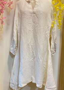 ✨Bell sleeves Embroidered Kurta