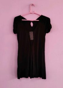 Simple Black Top