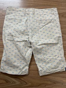 Lee Beige Patterned Shorts