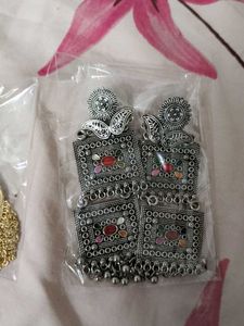 Earrings: Bohemian, tassels, silver