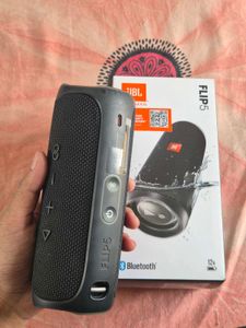 JBL Flip 5 Portable Bluetooth Speaker