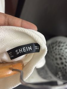 Shein  Puff Sleeve Top