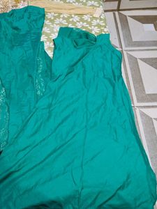 Lehenga Frock 5pics Ka Set Hai