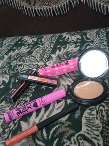 Full Makeup Kit 🤑