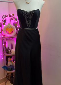 Elegant Black satin skirt