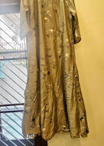 Elegant English gown from Canada