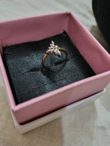 Sparkling Snowflake Ring