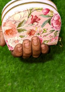 🆒🆕 Round Shape Double Pocket Hand Wallet