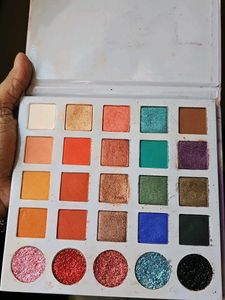 glitter galaxy eyeshadow palette