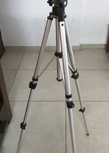 Professional Tripod For Photographer