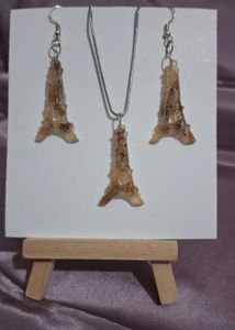 Eiffel Tower resin Jewelry Set | real Flower insid