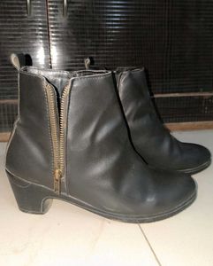 El Paso Black Leather Boots 🖤