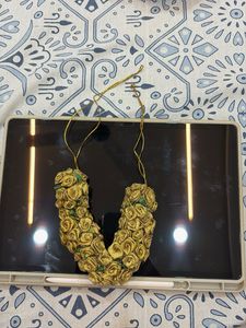 Golden Floral Hair Accessory