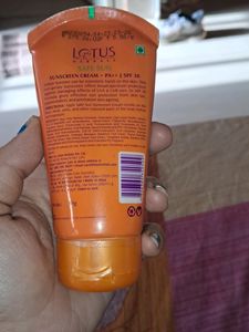 Lotus Herbal Sunscreen