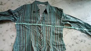 Women shirt