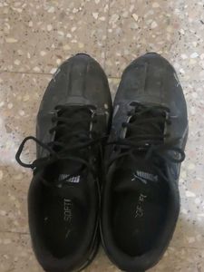 Selling Black Puma 9 Size