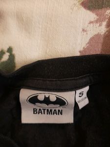 Batman tshirt, DC universe