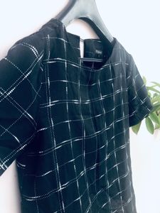 Vanheusen Checkered Black Top