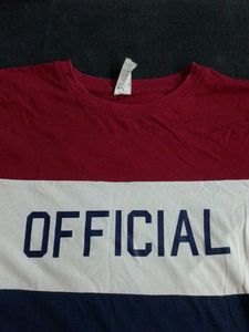 I Am Selling a Half Sleeve Men&#39;s Tshirt