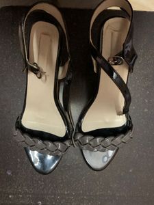 Classy Pencil Heels Gray And Black