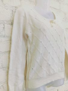Elegant Cream Knit Sweater