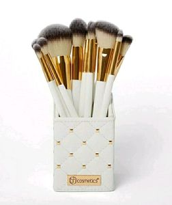 Bh Cosmetics White Studded Elegance Brush Set ✨
