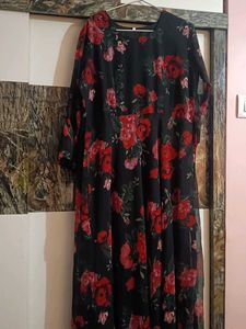 ONLY XL SIZE AVAILABLR GEORGETTE GAOWN