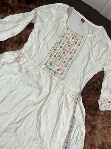 Embroidered White Kurti Set