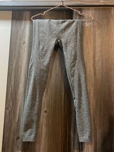 Max gym wear pants.